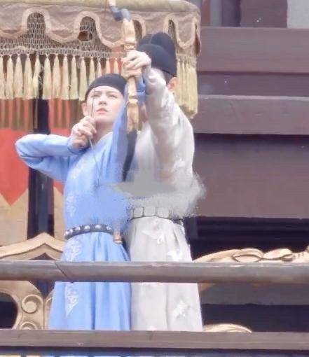 最新路透,成毅对张予曦牵手卖萌,比袁冰妍还要相配_角色_李炎_禹司凤