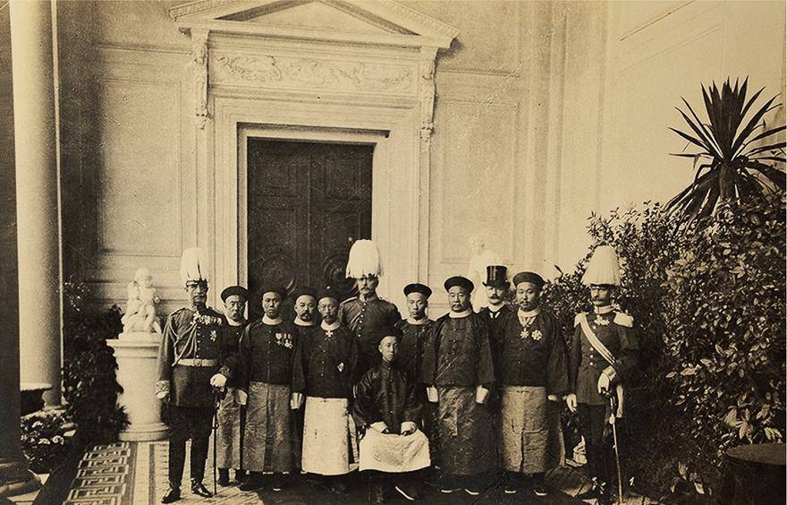 原创载沣途经上海滩黄金荣手下第一艳贼去盗宝只用一面镜子一支烟