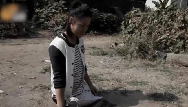 原创河南无腿女孩王娟6岁失去双腿靠单手走进大学如今怎么样了