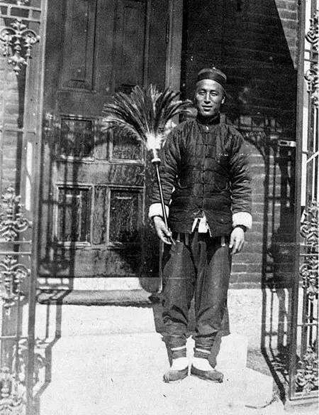 海参崴最后一群清朝人干着最低等的工作图5男子的工作最危险