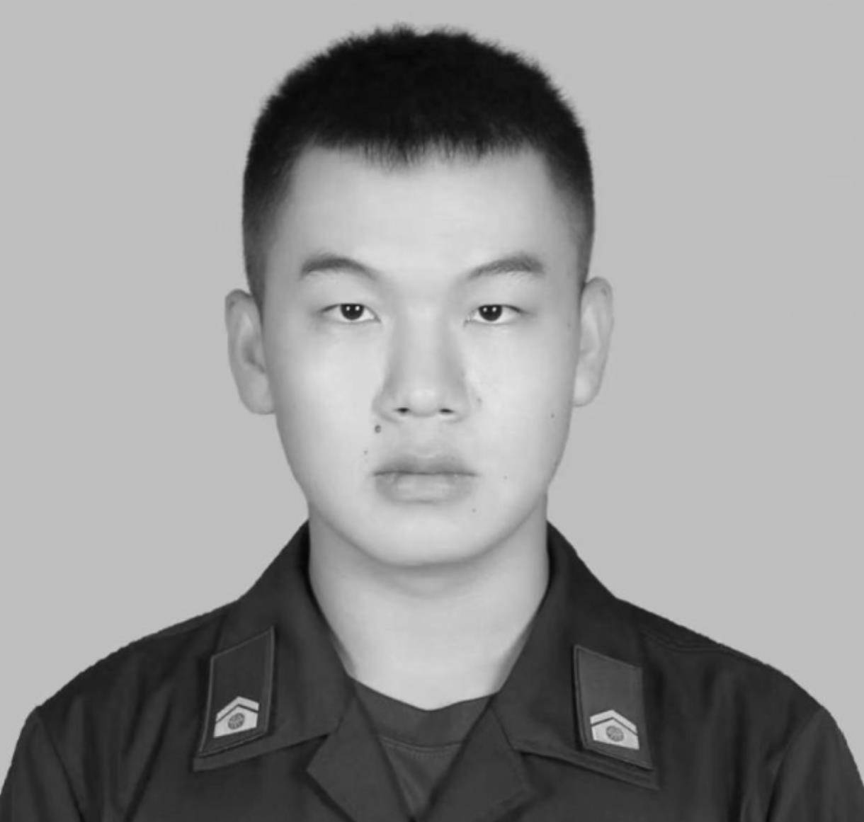 原创杭州牺牲00后消防员1岁丧父3岁丧母哥哥患智障女友留言泪目