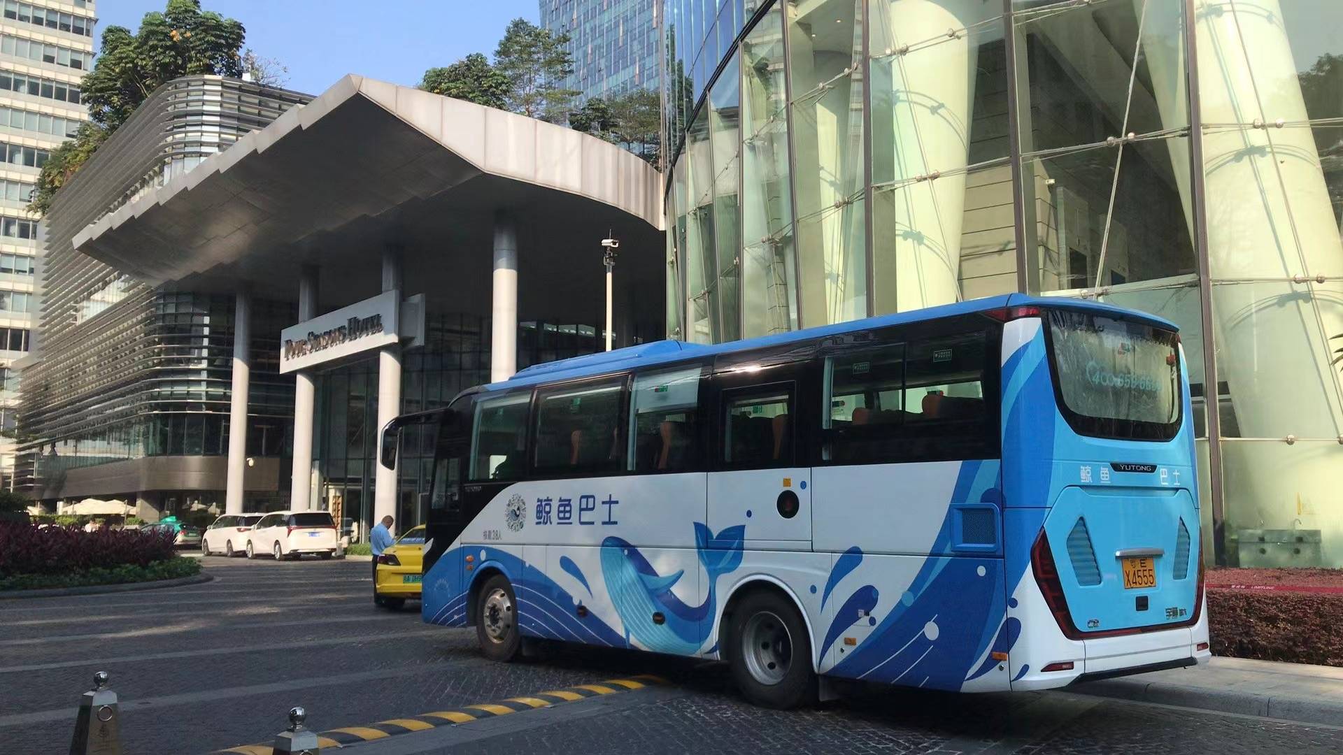 佛山大巴包车公司如何租到正规的大巴车