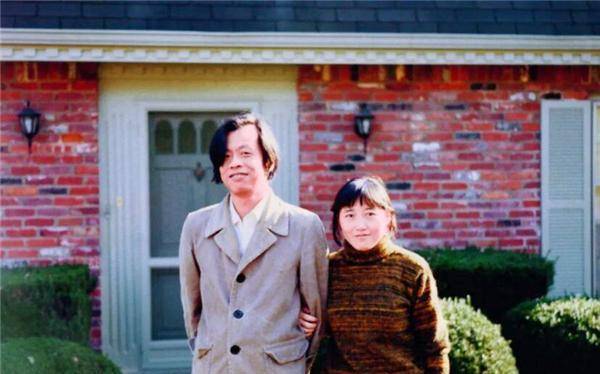 从传统的观点看来,王小波无疑是一个放浪的人,准确的说,他和他的妻子