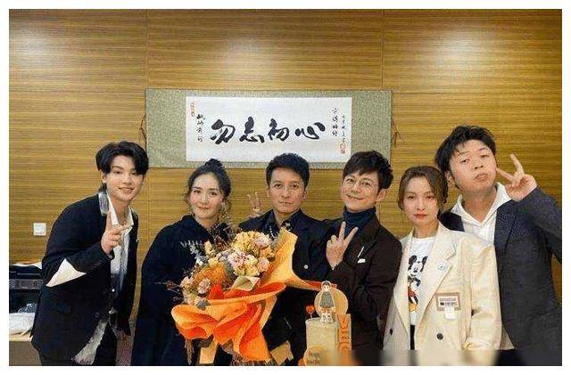 何炅_清流_风波