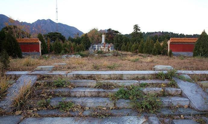 原创崇祯皇帝墓地完美诠释何为成王败寇图8在封建社会根本不敢想