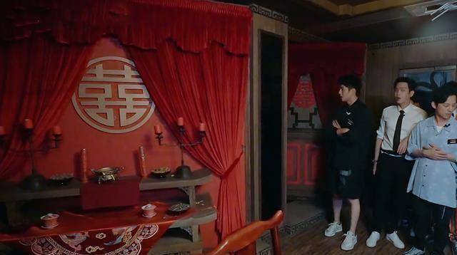 解密密室道具组厉害密逃五子被明侦三子碾压_邓伦_黄明昊_张若昀