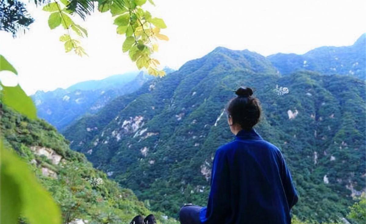 吴一琴子自号琴剑逍人与女弟子结婚隐居深山