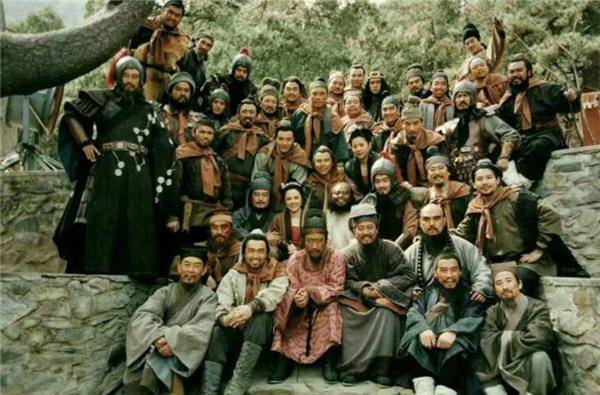 原创梁山泊接受招安真是水浒最大败笔吗年过40后很难继续这么想