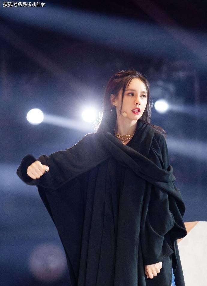 如宁静这样出道几十年的老牌艺人,明显是节目组请来造势和撑场面,可能