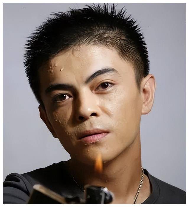 童星方超2岁成名18岁课业受限48岁仍单身