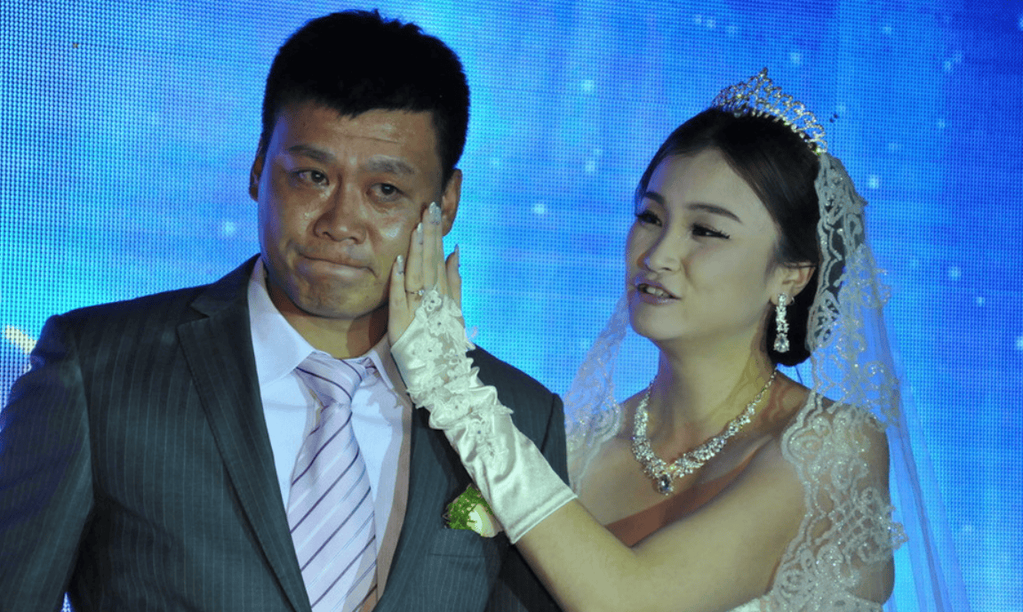 (图)邱礼结婚现场2016年,退役两年多的邱礼回到了家乡沈阳,加盟中乙