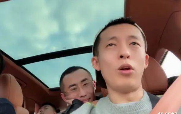 原创曾是yy当红主播大衣哥榜单不足7万是衣达李解散造成的吗