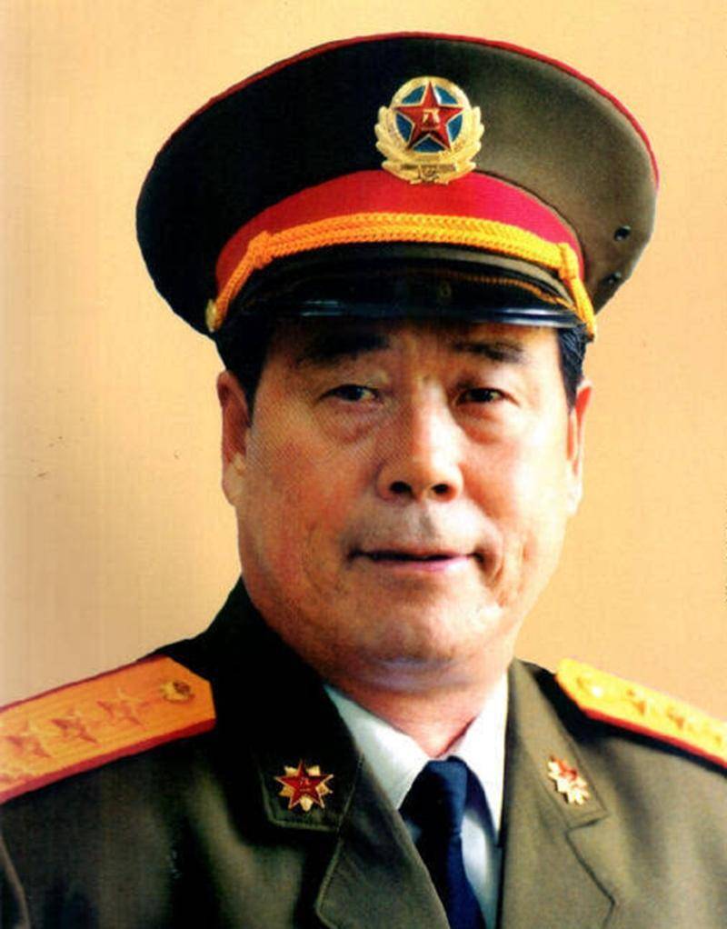 傅全有:曾担任过总参谋长,儿子是东部战区的陆军副司令
