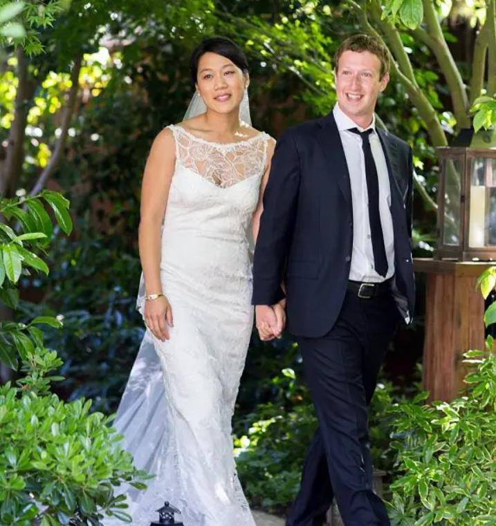 原创华裔女孩18岁入哈佛被全球第五富豪宠成宝甜蜜不输郭晶晶