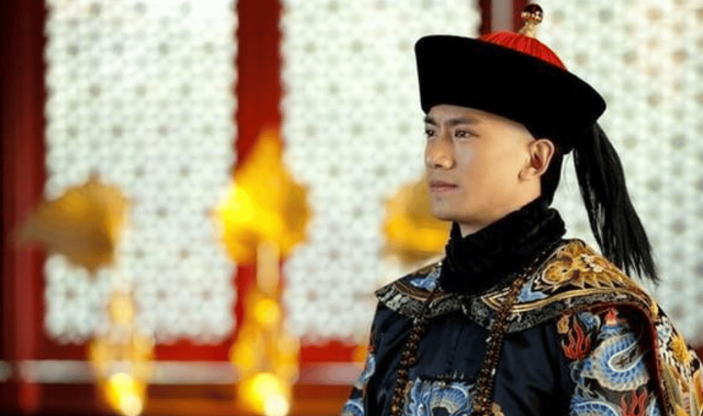 原创皇太极去世后拥护豪格继位的八位两黄旗大臣后来结局如何