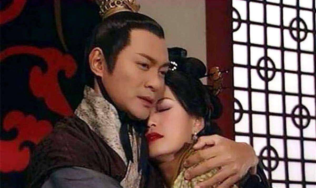 后来赵姬更没有底限的支持嫪毐夺位篡权,幸好嬴政是天纵英才,他平定了