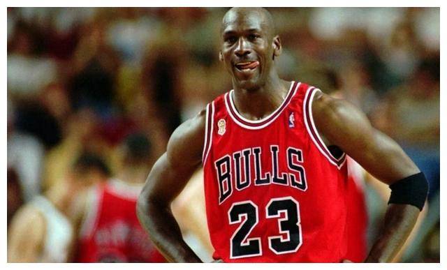 随着拉尔萨和马库斯·乔丹的再次分手,让迈克尔·乔丹当爷爷抱大孙