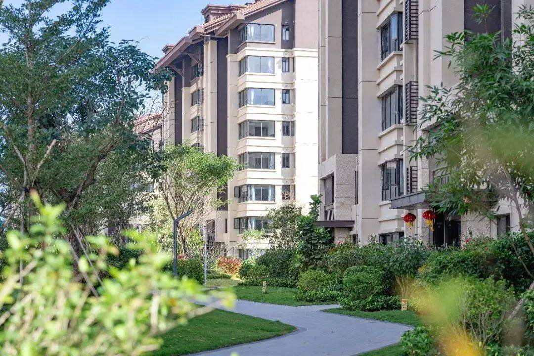 与阳光大海约会悦享惬意生活三亚和泓海棠府