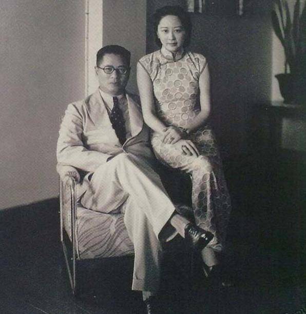 宋子良起初想着不搭理蔓罗小姐就可以了,可是蔓罗小