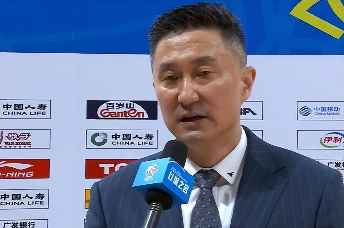 原创赵锦洋仅得2被称作奇兵张浩嘉单节5分却为什么受到杜锋怒批