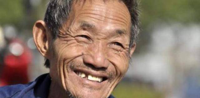 原创老人收藏慈禧唯一真实照片专家问多少钱才捐老人如何回答的