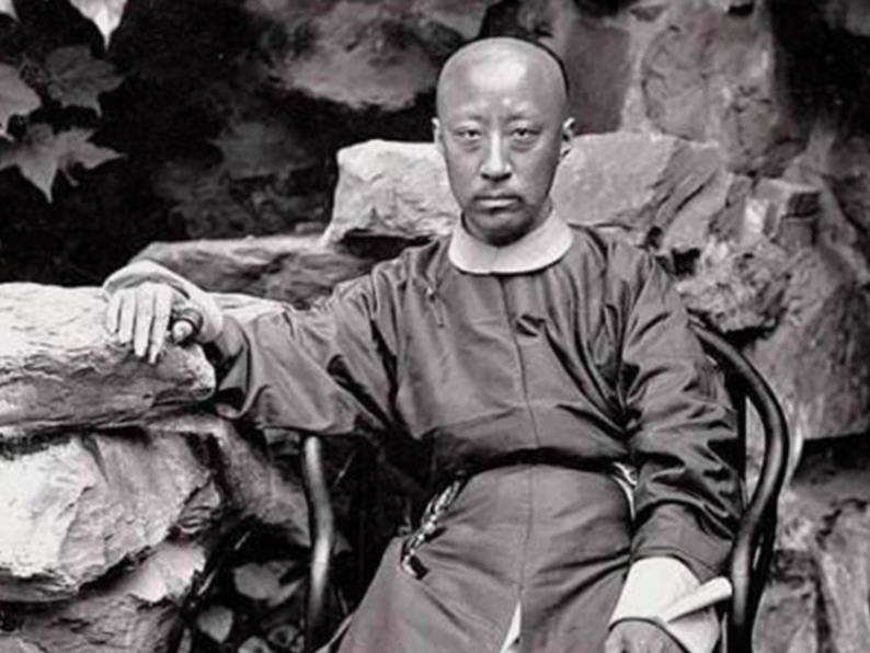 原创作为八大亲王之一郑亲王世系与皇权之间有怎样的相互影响