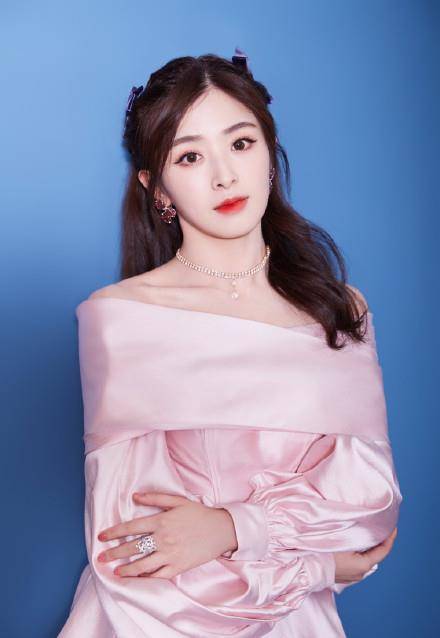 原创张含韵被称容颜不老欧莱雅策划可见一斑网友本来就不老