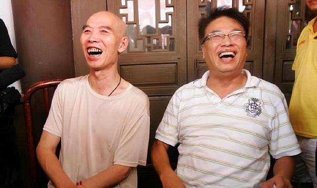 巴蜀十大笑星李伯清轰轰烈烈出走重庆后是如何返回成都的