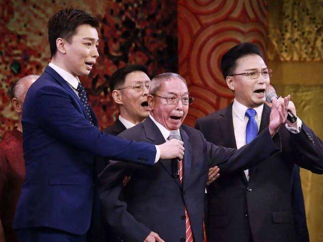 再有谭世秀是著名的京剧鼓师,李慕良是优秀的琴师,二人也都是艺术精湛