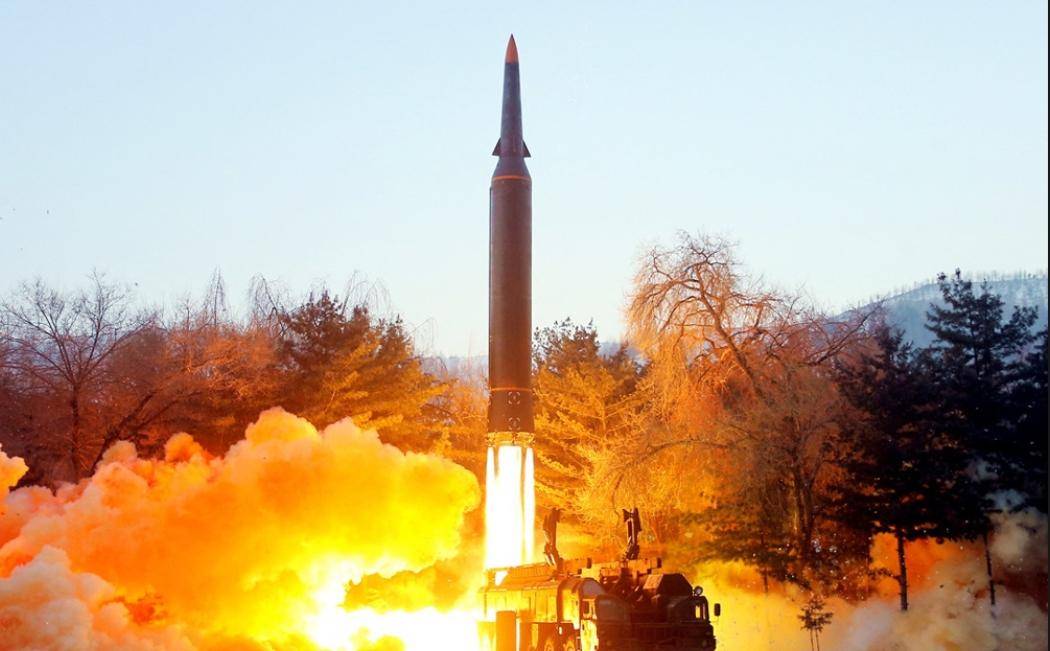朝鲜这一次发射弹道导弹跟上一次相隔了差不多有一个多月,按照韩国