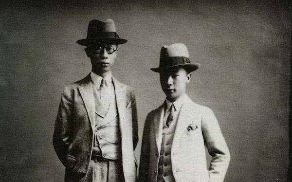 原创溥仪小时候在宫中玩耍在床底下发现1封密诏揭开雍正身上1谜团