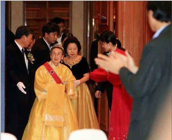 原创为什么李海瑗女士自称大韩帝国女皇都没受到韩国的处罚呢