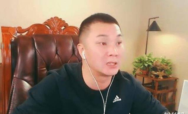 原创舞帝大嘎子提及300万事件团战扎心刘一手上演搞笑对说