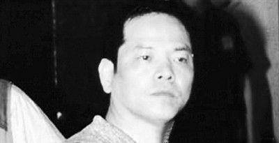 原创澳门教父尹国驹巅峰时期有多狂手握10万小弟张子强向他下跪