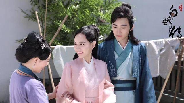 孙骁骁和路宏两人在剧中的cp感还是很足的,两位都