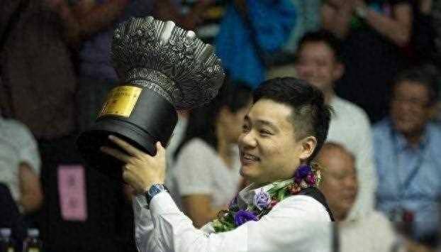 原创50丁俊晖强势冲第15冠53战胜80后第一位世锦赛冠