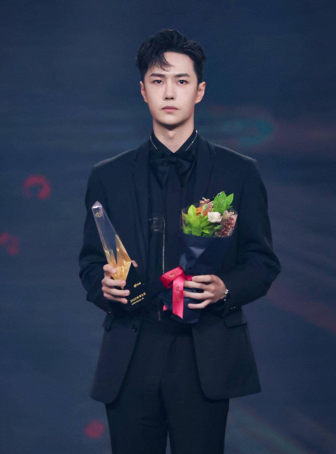 原创恭喜王一博蝉联寻艺95后新媒体指数男艺人28连冠七个月持续登顶榜