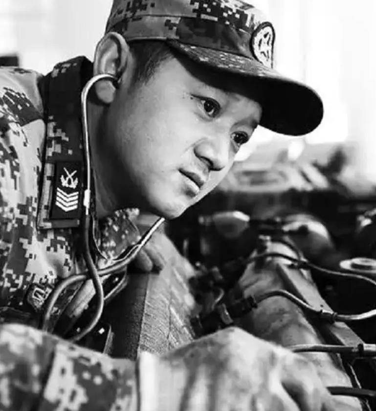 原创山东兵王赵宗刚技术过硬退役公司开百万年薪半年又重返部队