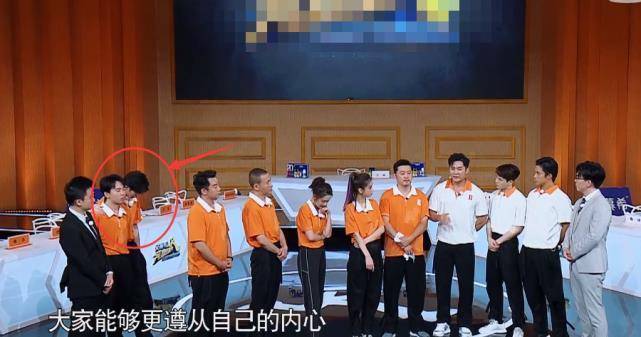 原创李晨崩溃落泪导演组给大家道歉时有谁注意蔡徐坤不是粉丝也心疼