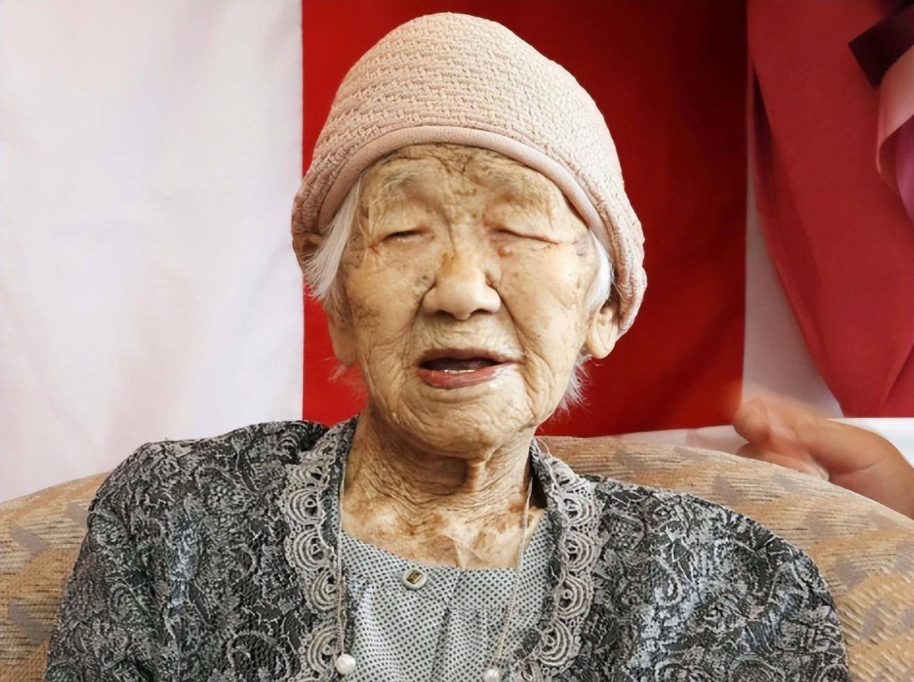 原创全球最长寿老人去世终年119岁两次患癌力推喝可乐有助长寿