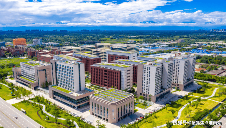 逾2800家高新产业聚集,35万精英人才涌入吴江汾湖静湖雅院售楼处电话