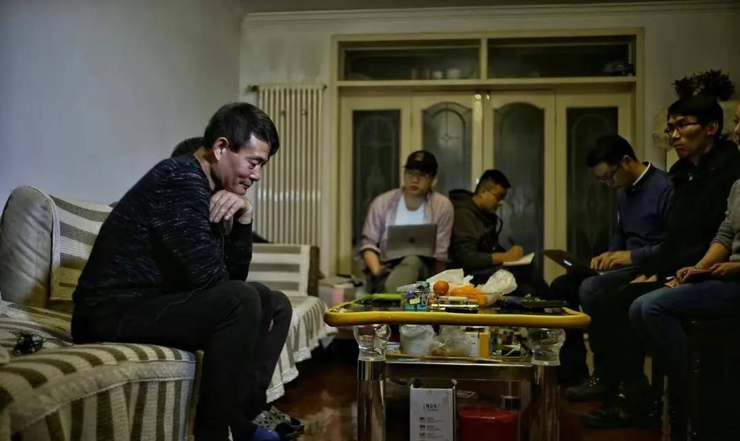 天津男子为骗3000万保险,把妻子淹死在泰国的泳池中_张轶凡_小洁_小