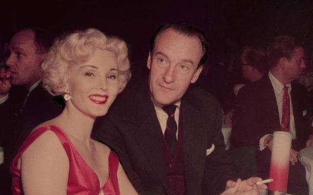 美国一女子被骂狐狸精9婚8离嫁老头撩鲜肉与总统闹绯闻