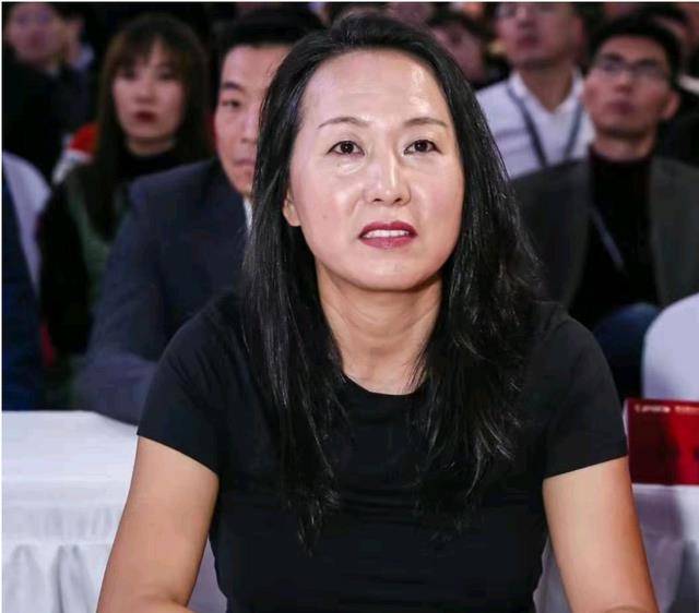 原创东方神鹿王军霞退役移居国外3个孩子3个爹成为人生赢家