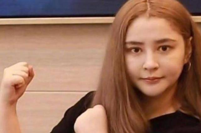 曾是周杰伦电影女主,饰演"长乐公主"受关注,如今胖出一点五倍_李心艾