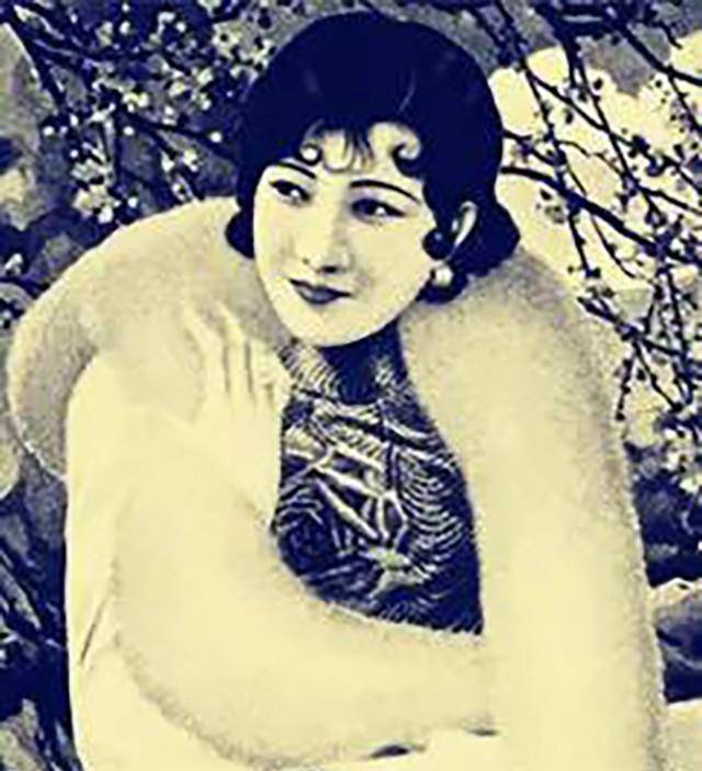 原创名媛蒋梅英因美貌出名晚年被26岁男警察追求却因此丢掉性命