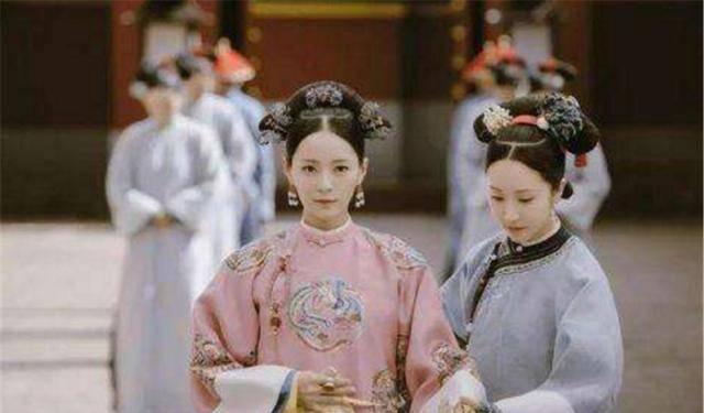 在这两天播出的延禧攻略中,出现了两个后宫嫔妃,一个是愉贵人,一个是