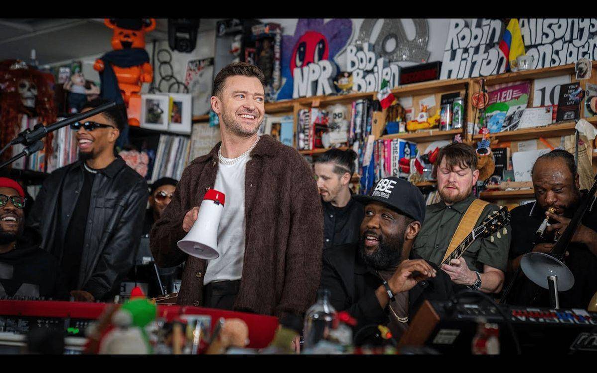 原创贾老板回归惨扑街八块腹肌都无法拯救的过气大叔事业到头了