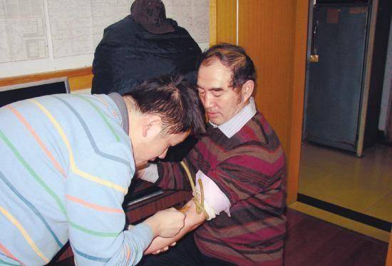 自称曹操后代,甚至愿意抽血检验,结局发现个惊喜_曹祖义_后人_曹姓