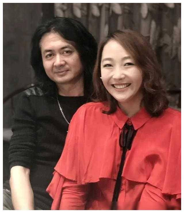 国摇音乐人的名妻探秘风采窥见爱恋传奇背后